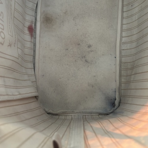 Louis Vuitton Damier Azur Neverfull - Picture 7 of 16